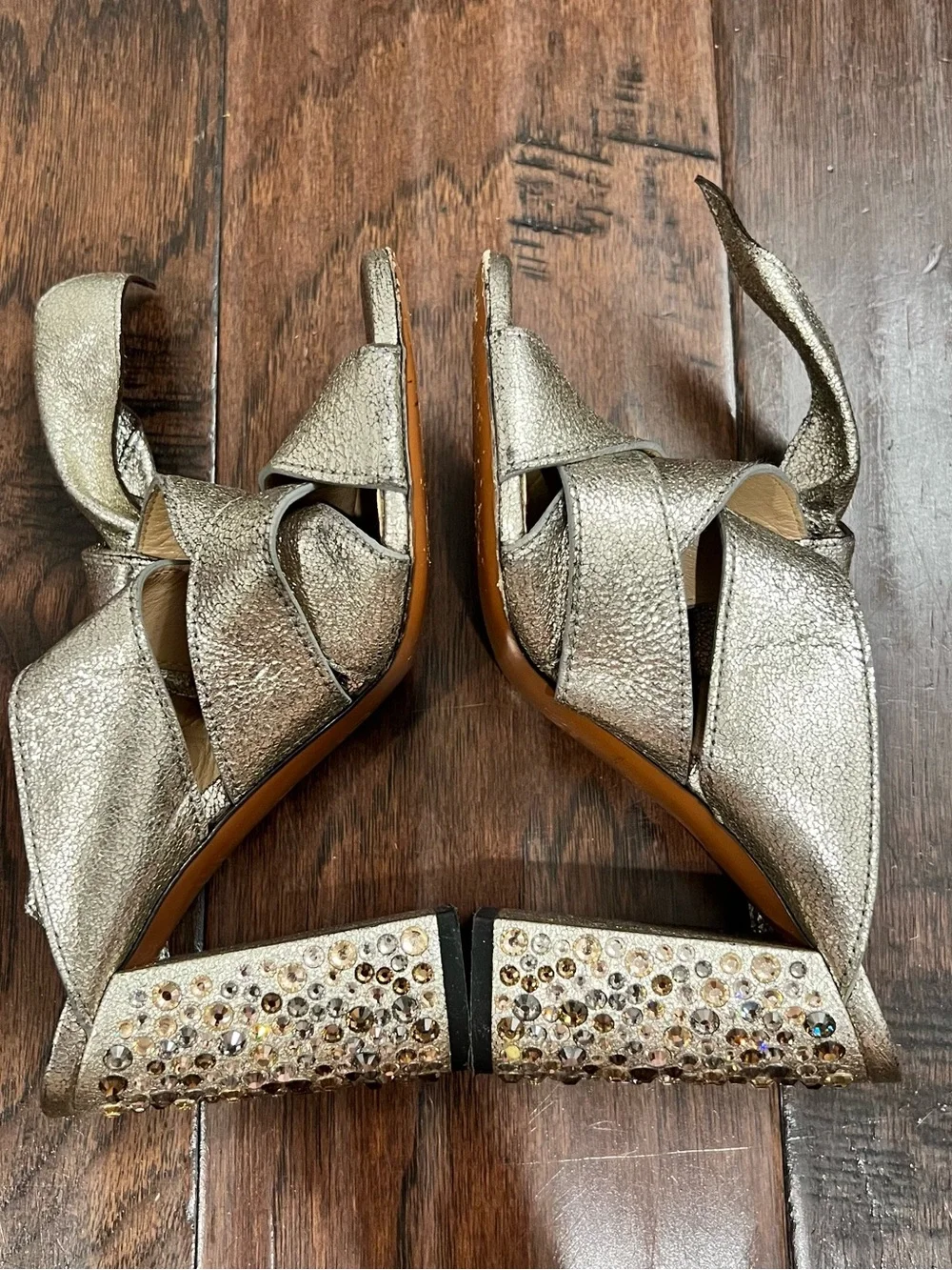 Authentic CHLOE Nellie Crystal Embellished Top Knot Block Sandal Grey Glitter